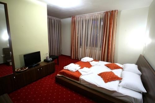 Maya House Hotel Predeal Bagian luar foto